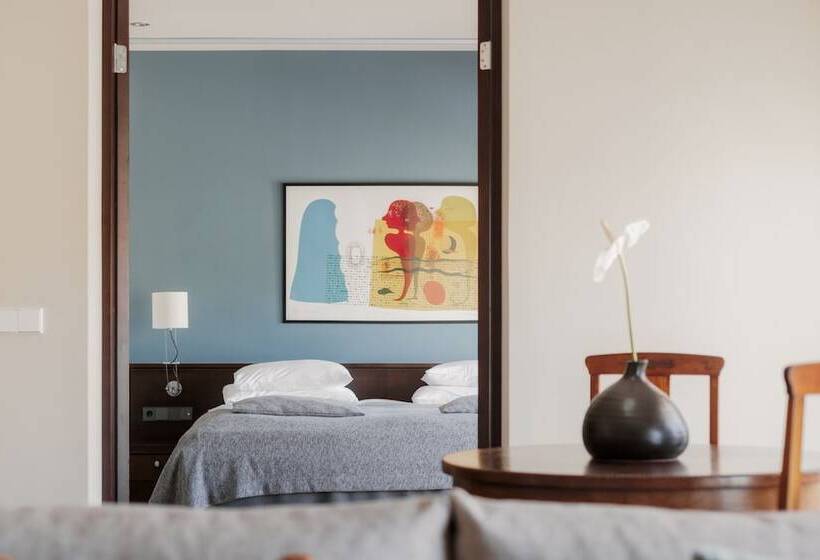 هتل Bergs Suites