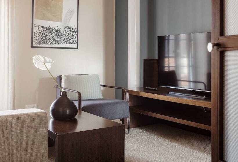 هتل Bergs Suites