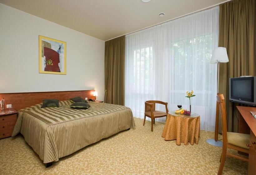 Отель Best Baltic Kaunas