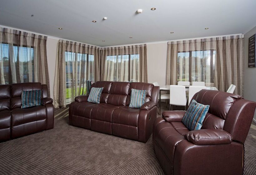 호텔 Best Western Ellerslie International