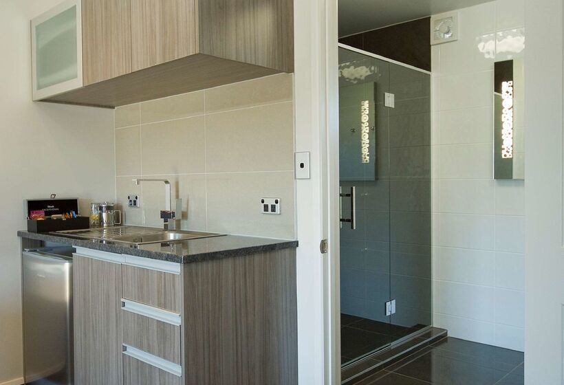 هتل Best Western Ellerslie International