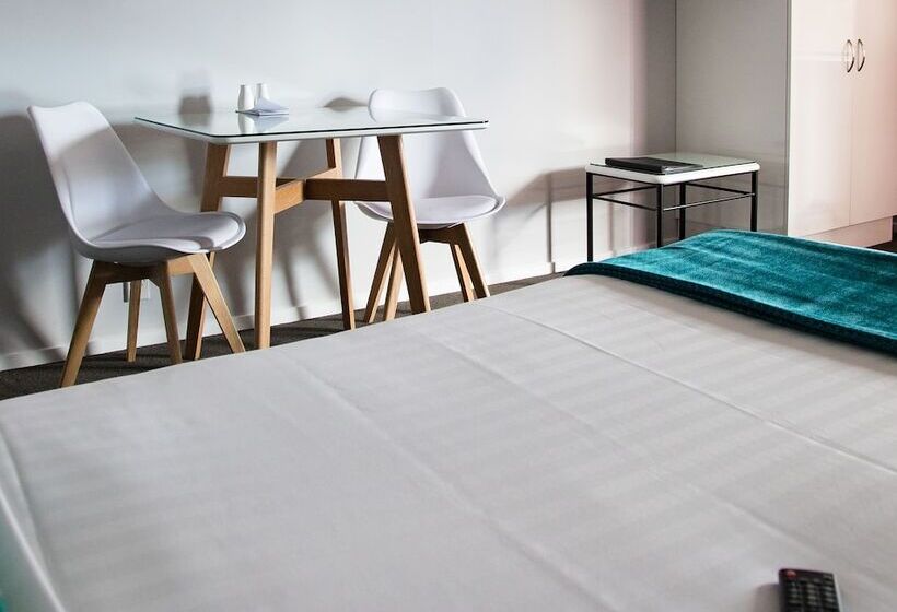 בית מלון כפרי Bks Palm Court Motor Lodge