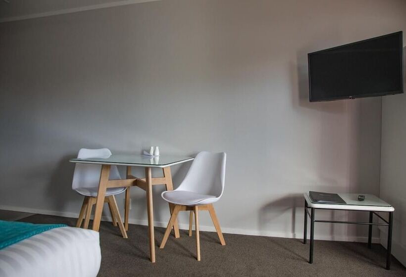 בית מלון כפרי Bks Palm Court Motor Lodge