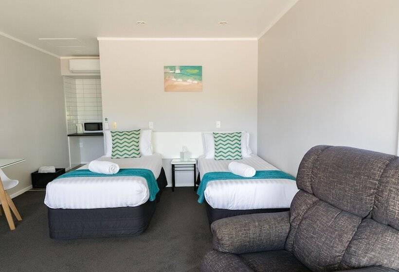 בית מלון כפרי Bks Palm Court Motor Lodge