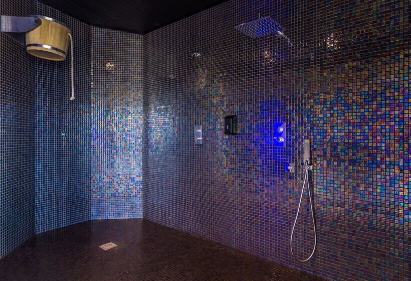 בית מלון כפרי Calheta Beach  Allinclusive  Savoy Signature