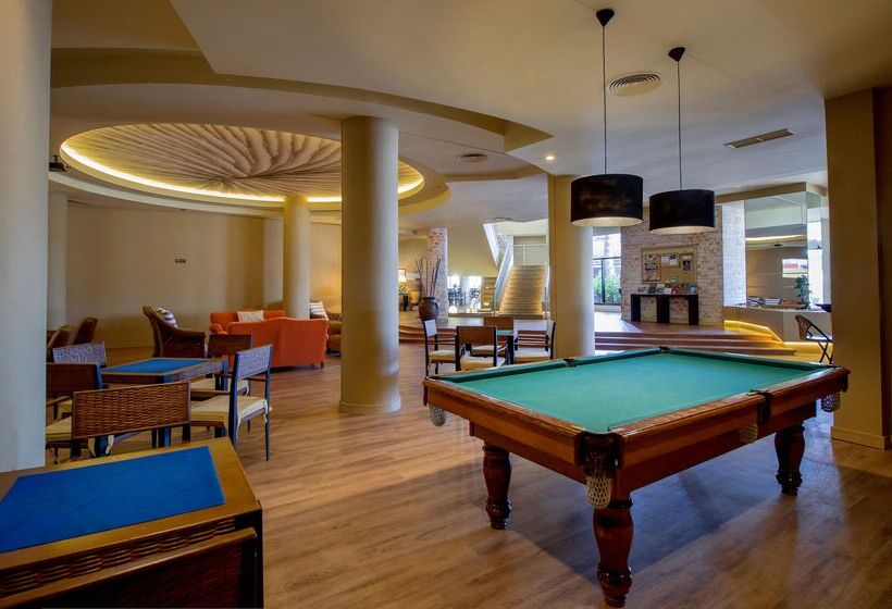 בית מלון כפרי Calheta Beach  Allinclusive  Savoy Signature