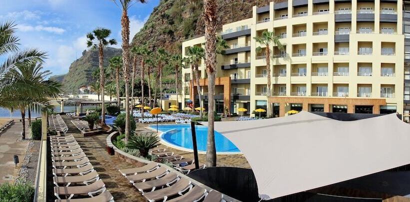 בית מלון כפרי Calheta Beach  Allinclusive  Savoy Signature