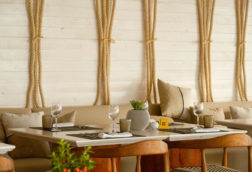 בית מלון כפרי Calheta Beach  Allinclusive  Savoy Signature