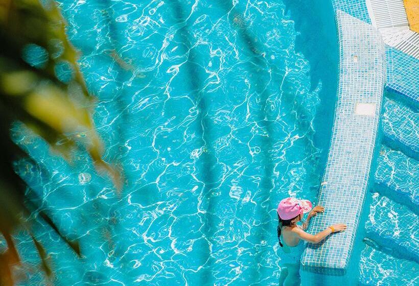 בית מלון כפרי Calheta Beach  Allinclusive  Savoy Signature