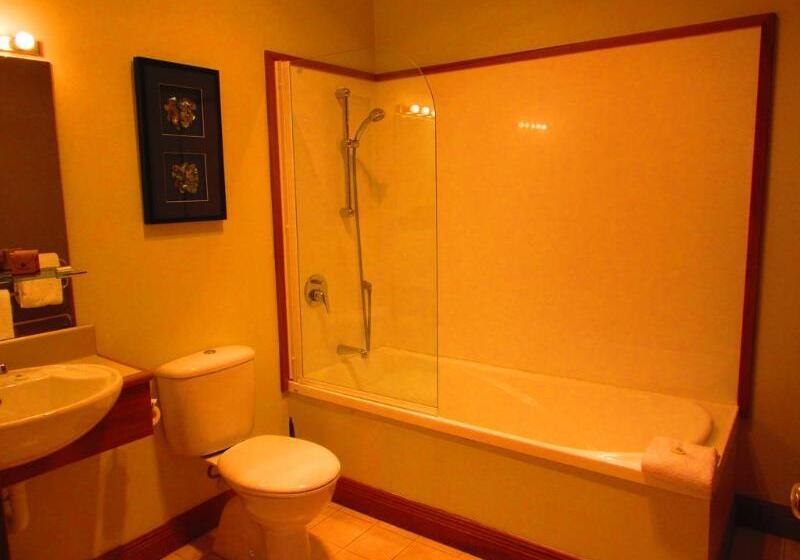 هتل Carrington Estate