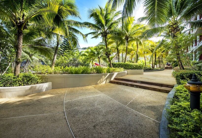 Отель Chada Thai Village