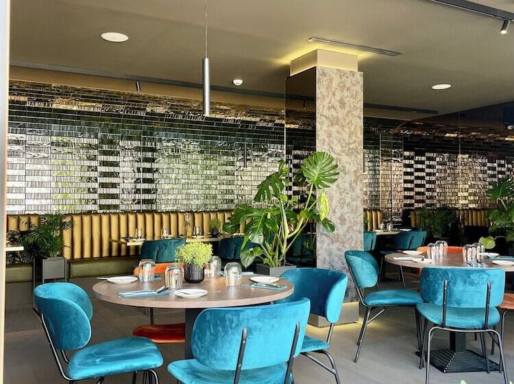 Conti Hotel Vilnius, Conference Centre, Restaurant & Bar