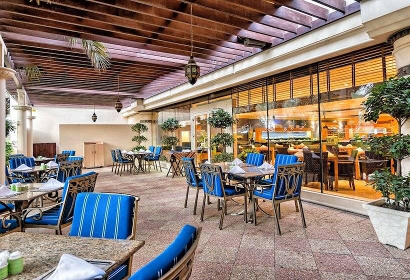 هتل Coral Beach Resort Sharjah