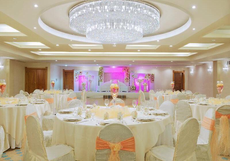 هتل Coral Beach Resort Sharjah