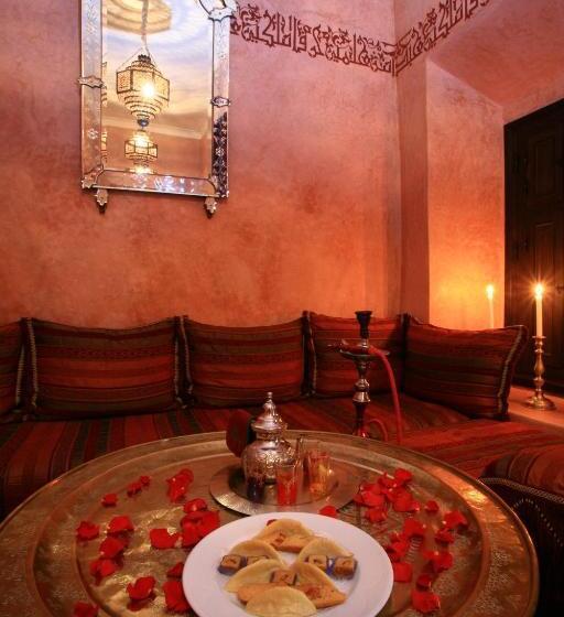 ホテル Dar Les Cigognes