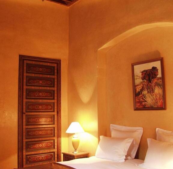 ホテル Dar Les Cigognes