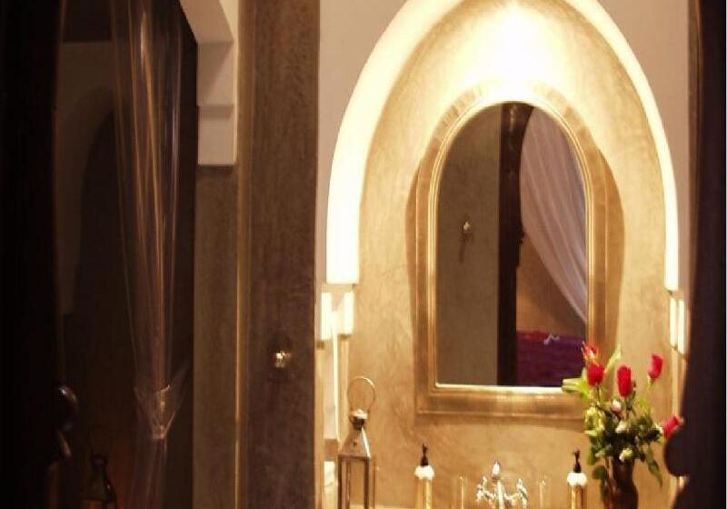 ホテル Dar Les Cigognes