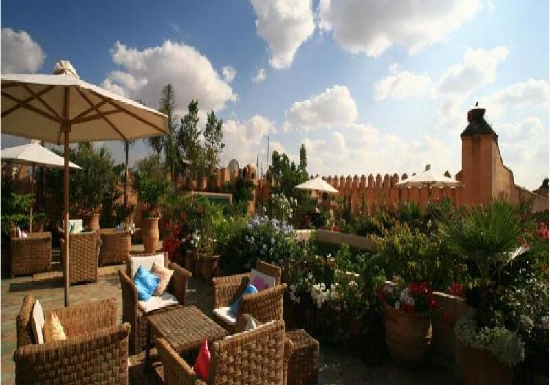 ホテル Dar Les Cigognes