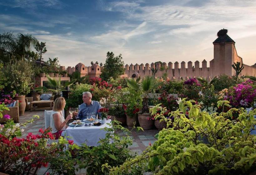 ホテル Dar Les Cigognes