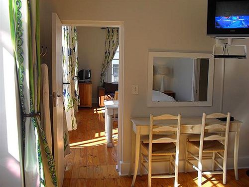 酒店 De Waterkant Village Apartments