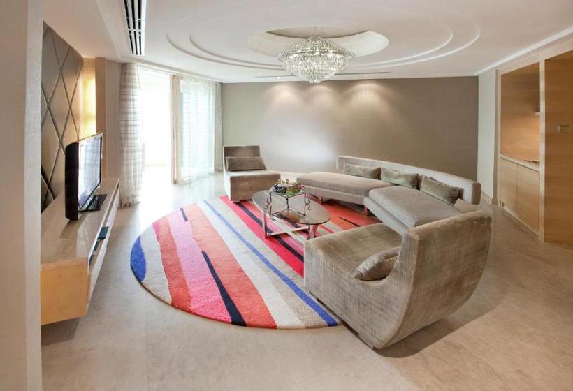 ホテル Dorsett Grand Subang