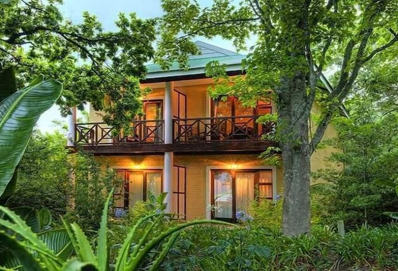 ホテル Far Hills Country