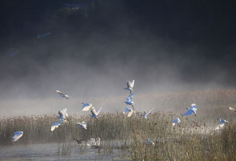 ホテル Far Hills Country