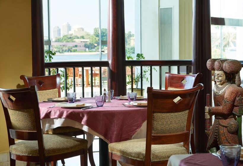 هتل Hilton Cairo Grand Nile