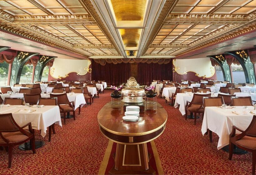 هتل Hilton Cairo Grand Nile