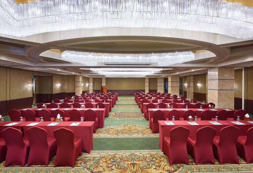 هتل Hilton Cairo Grand Nile