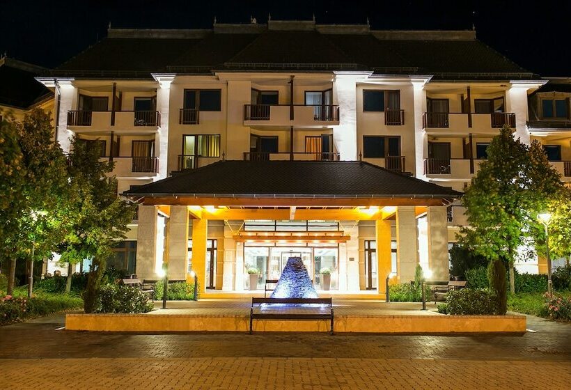 Greenfield Hotel Golf & Spa