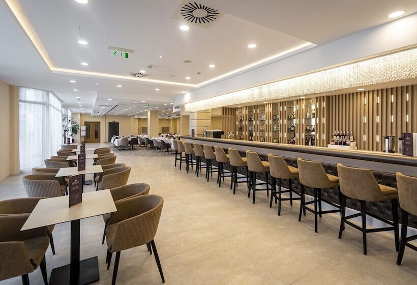 Greenfield Hotel Golf & Spa