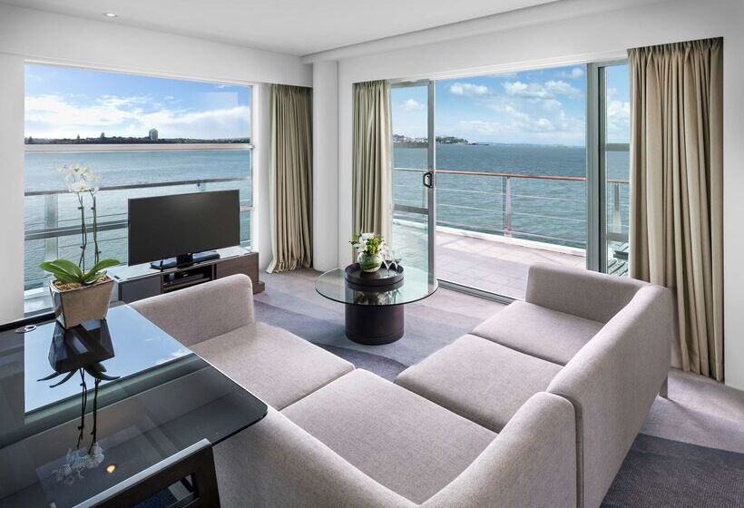 هتل Hilton Auckland