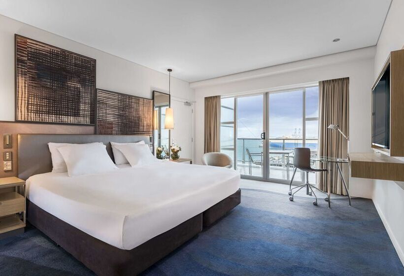هتل Hilton Auckland