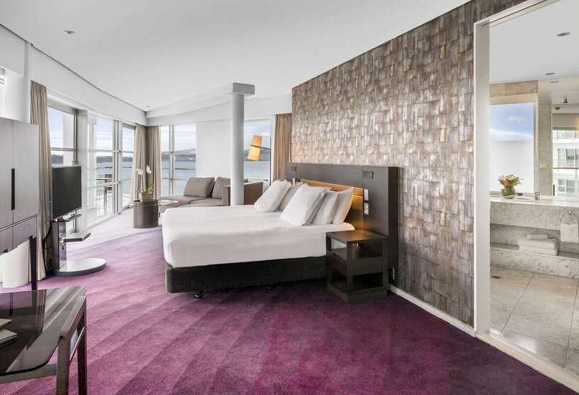 هتل Hilton Auckland