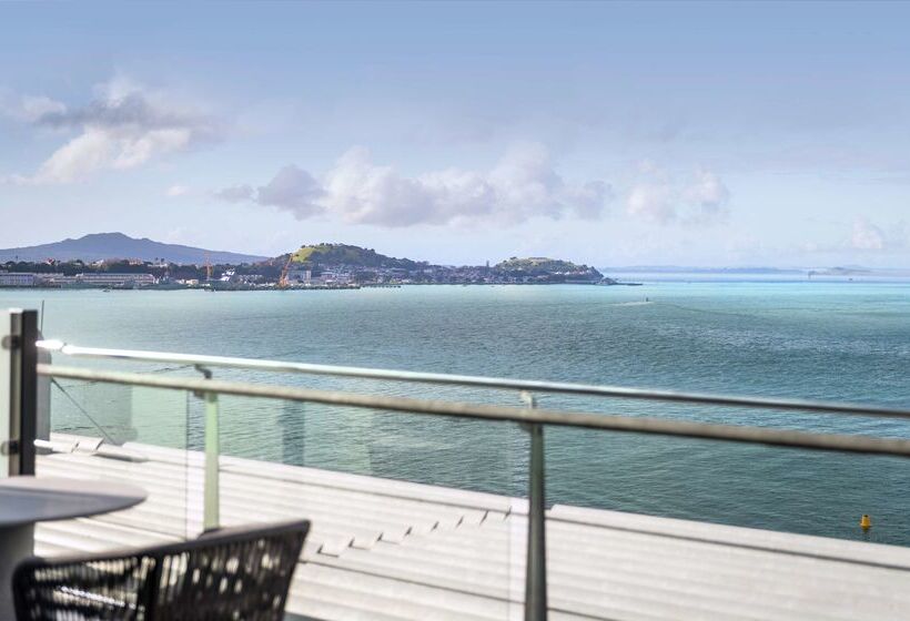 هتل Hilton Auckland