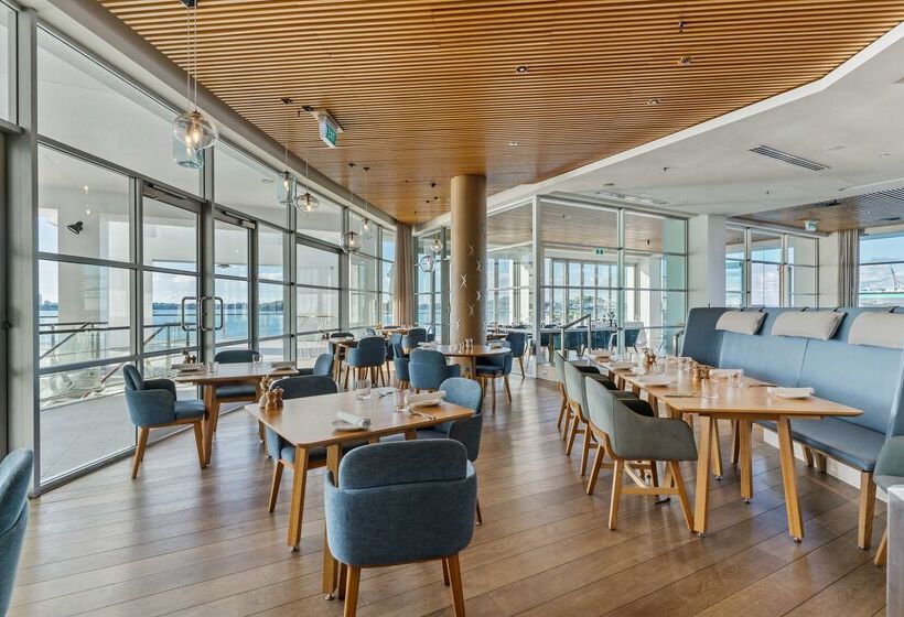 هتل Hilton Auckland