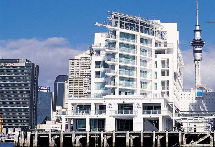 هتل Hilton Auckland