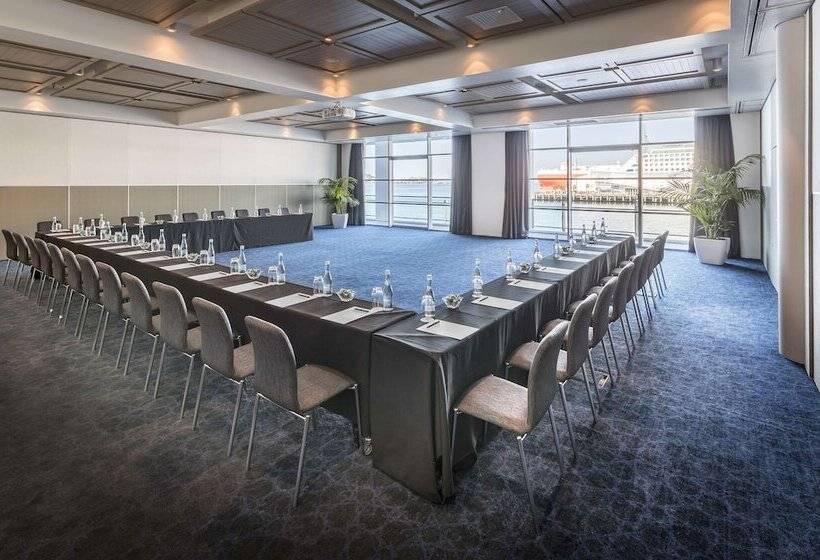 هتل Hilton Auckland