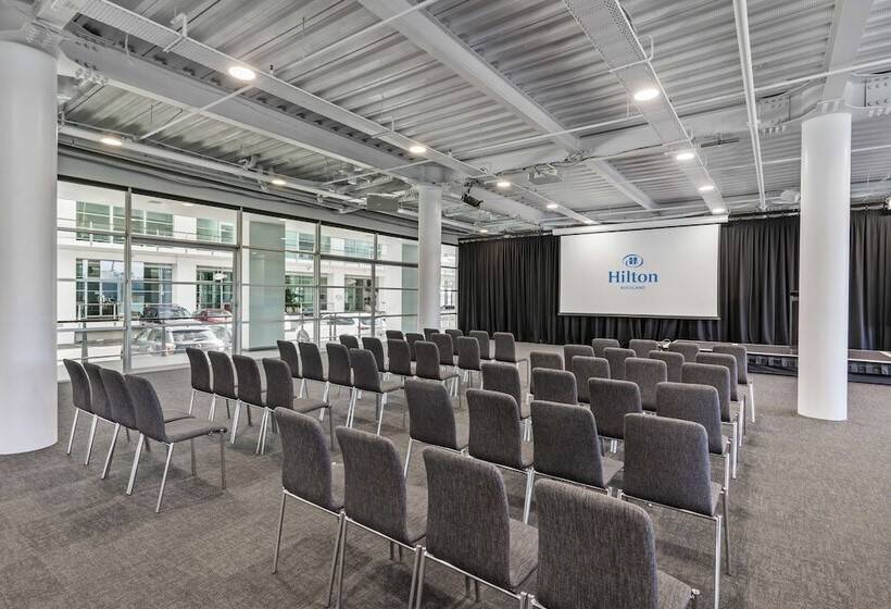 هتل Hilton Auckland