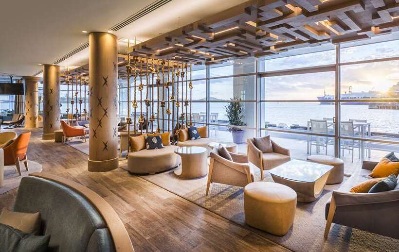 هتل Hilton Auckland