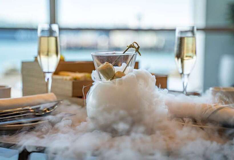 هتل Hilton Auckland