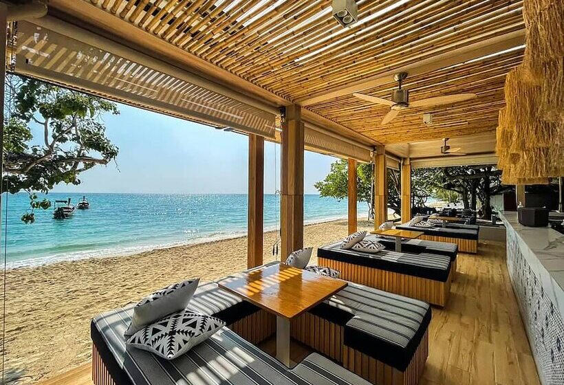 فندق Phi Phi Holiday Resort