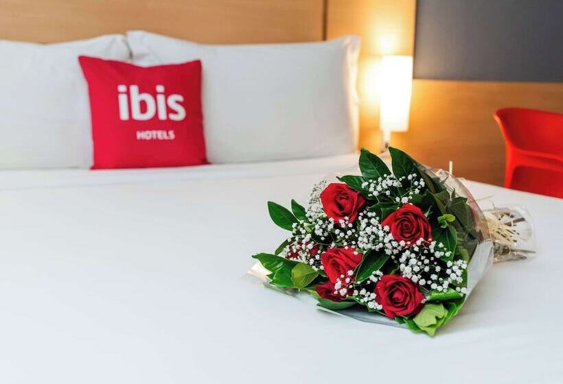 ホテル Ibis Joinville