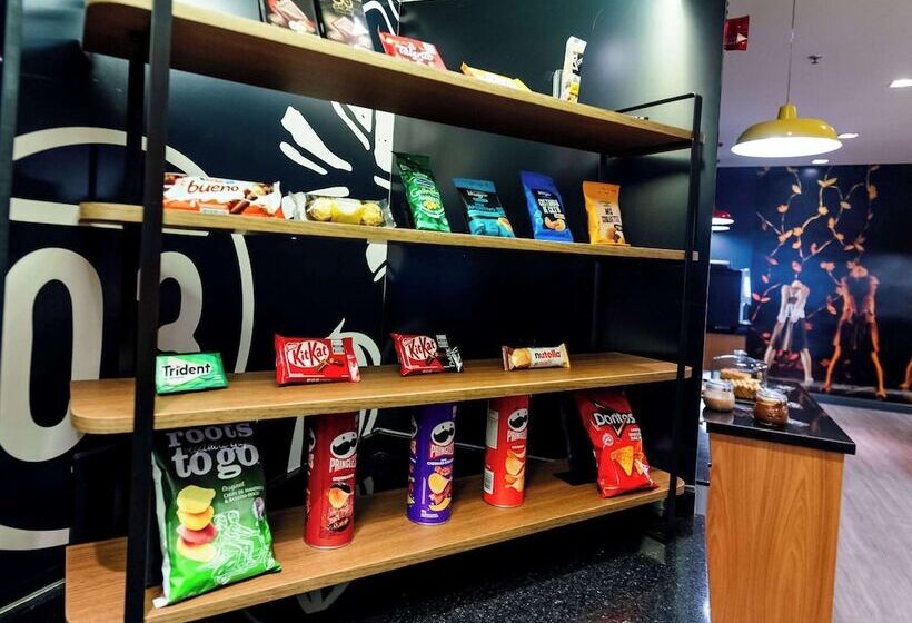 ホテル Ibis Joinville