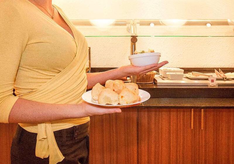 בית מלון כפרי Ibis Maringa