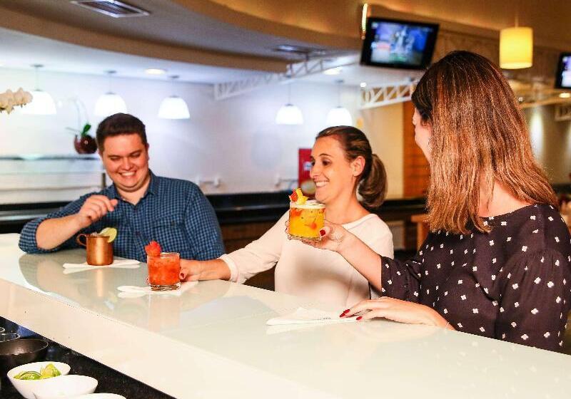 בית מלון כפרי Ibis Maringa