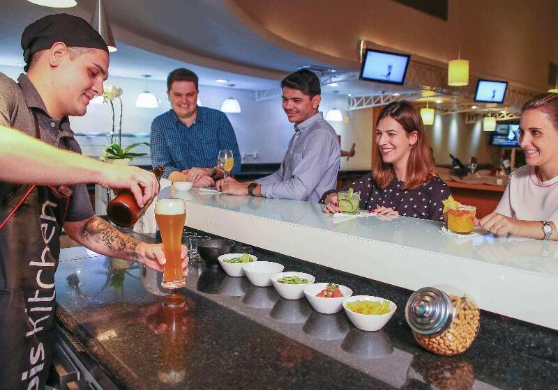 בית מלון כפרי Ibis Maringa