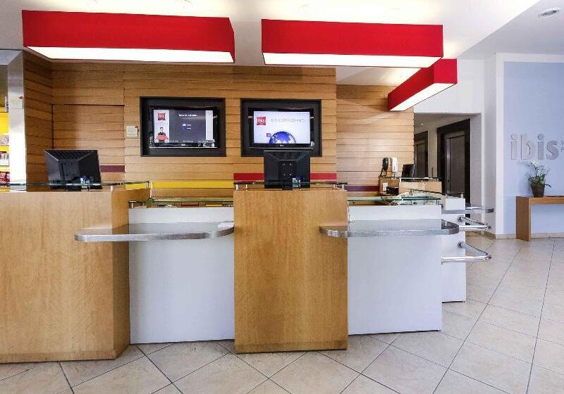 בית מלון כפרי Ibis Vitoria Praia Do Canto