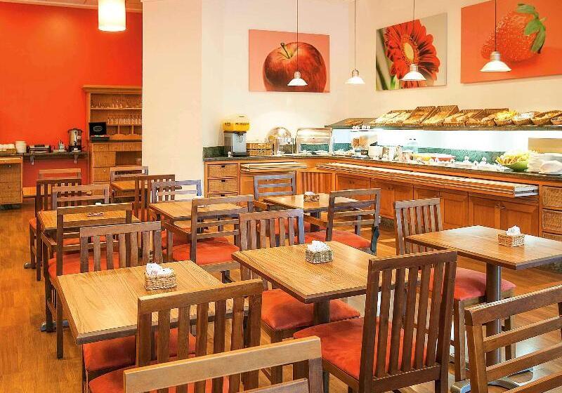 בית מלון כפרי Ibis Vitoria Praia Do Canto